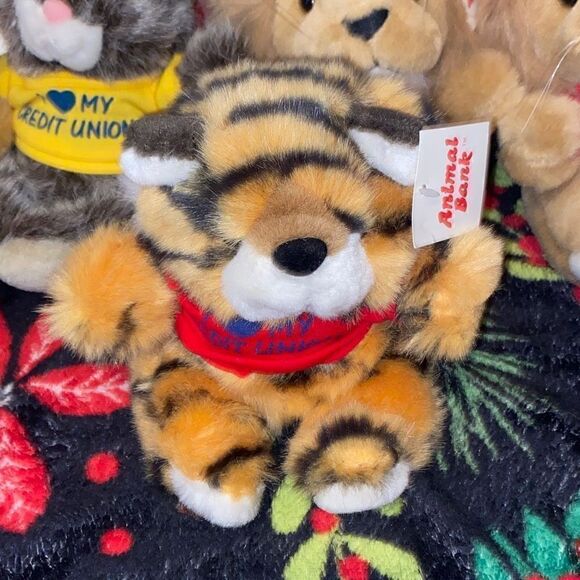 14 credit union promo plush Animal Banks lions tigers rabbits pandas all new wi - Picture 5 of 10